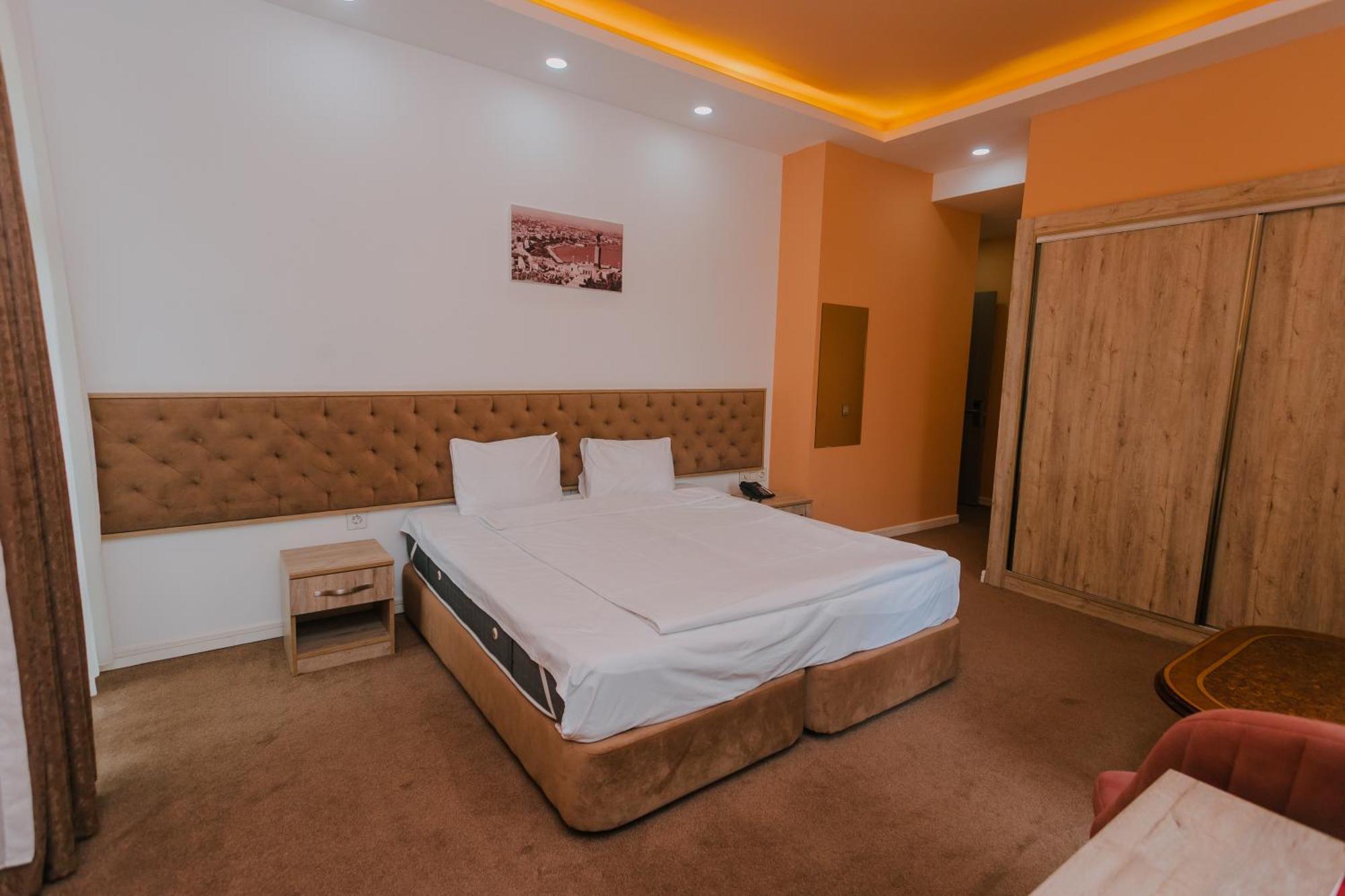Madina-Zamzam Halal Hotels Group バクー エクステリア 写真